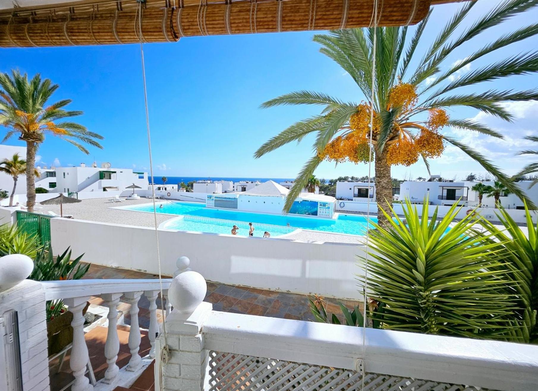 Azul Tuscan Playa Y Piscina Costa Teguise Exterior foto