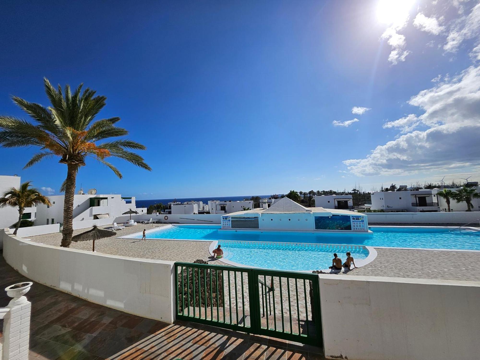 Azul Tuscan Playa Y Piscina Costa Teguise Exterior foto